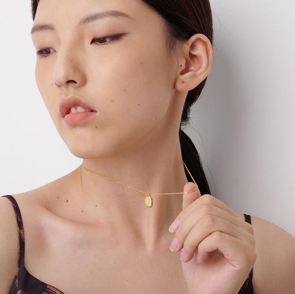 Amazing Minimalist Necklace - Picture 7 of 8